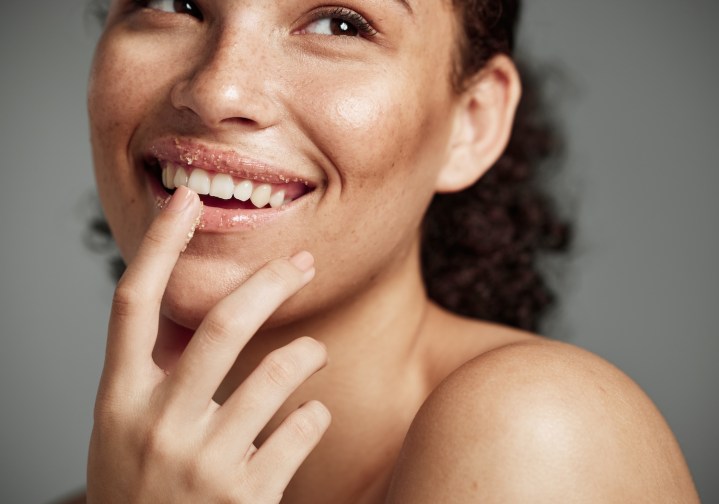 La ‘lip mask’ de Amazon que es un dupe de la Laneige y cuesta menos de $10 dólares