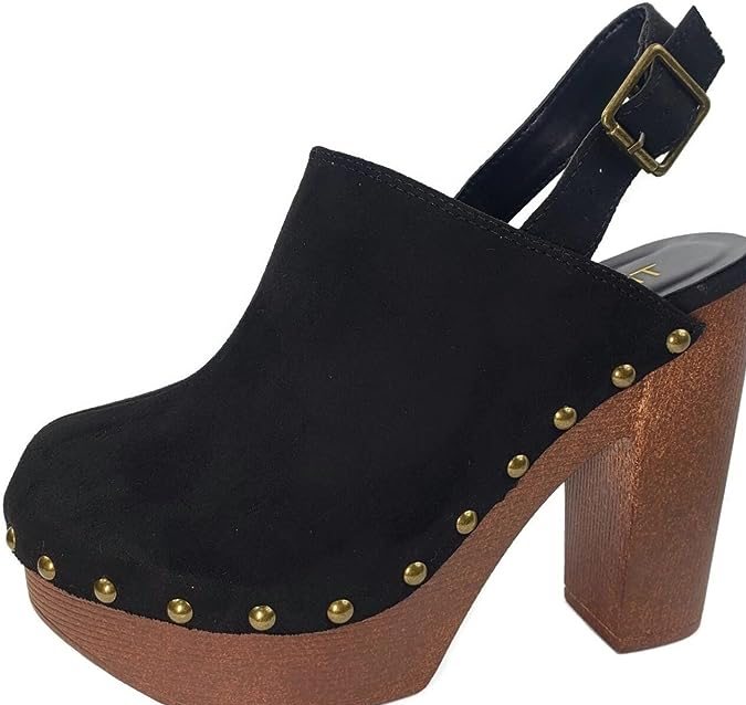 7 hermosos dupes de los zuecos de Ángela Aguilar desde $25 dólares