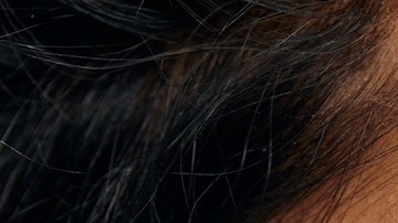 Conoce el gel de cejas viral que te ayuda a peinarlas, darles color y volumen en una pasada