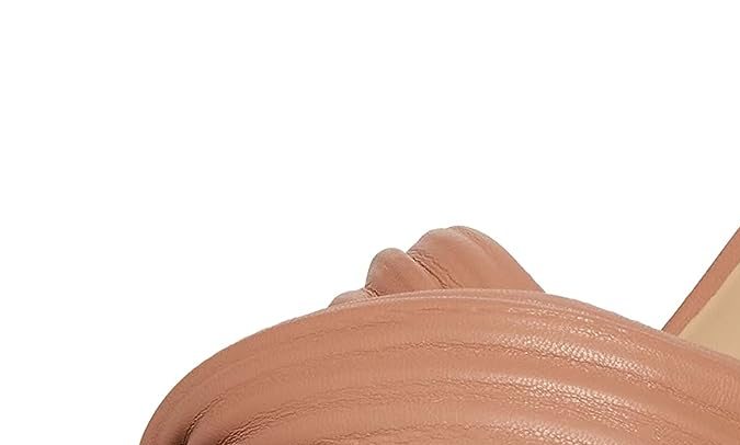 ¿No te gustan los tacones altos? Estos 9 ‘kitten heels’ en Amazon son una gran alternativa