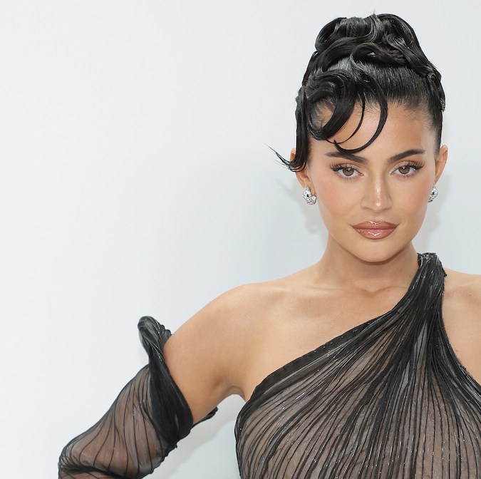 Kylie Jenner celebró su cumpleaños 26 en la playa y a bordo de un yate