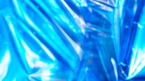 Luis Torres, maquillador mexicano, lanza su segunda colección con Beauty Creations y se agota en minutos