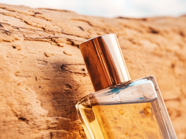 5 populares perfumes amaderados que te dejarán un aroma sensual y sofisticado