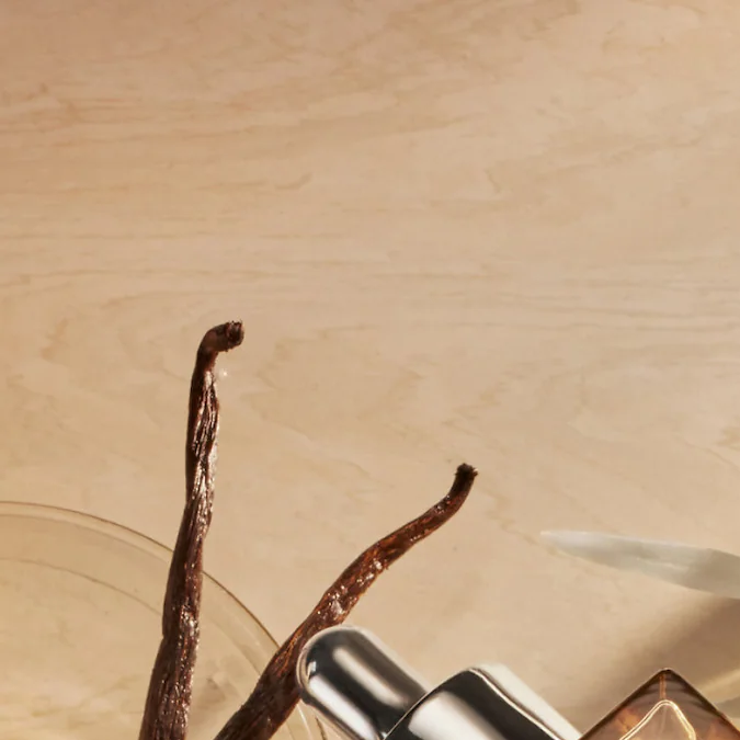 5 perfumes con notas de vainilla que te dejarán un aroma dulce e hipnotizante