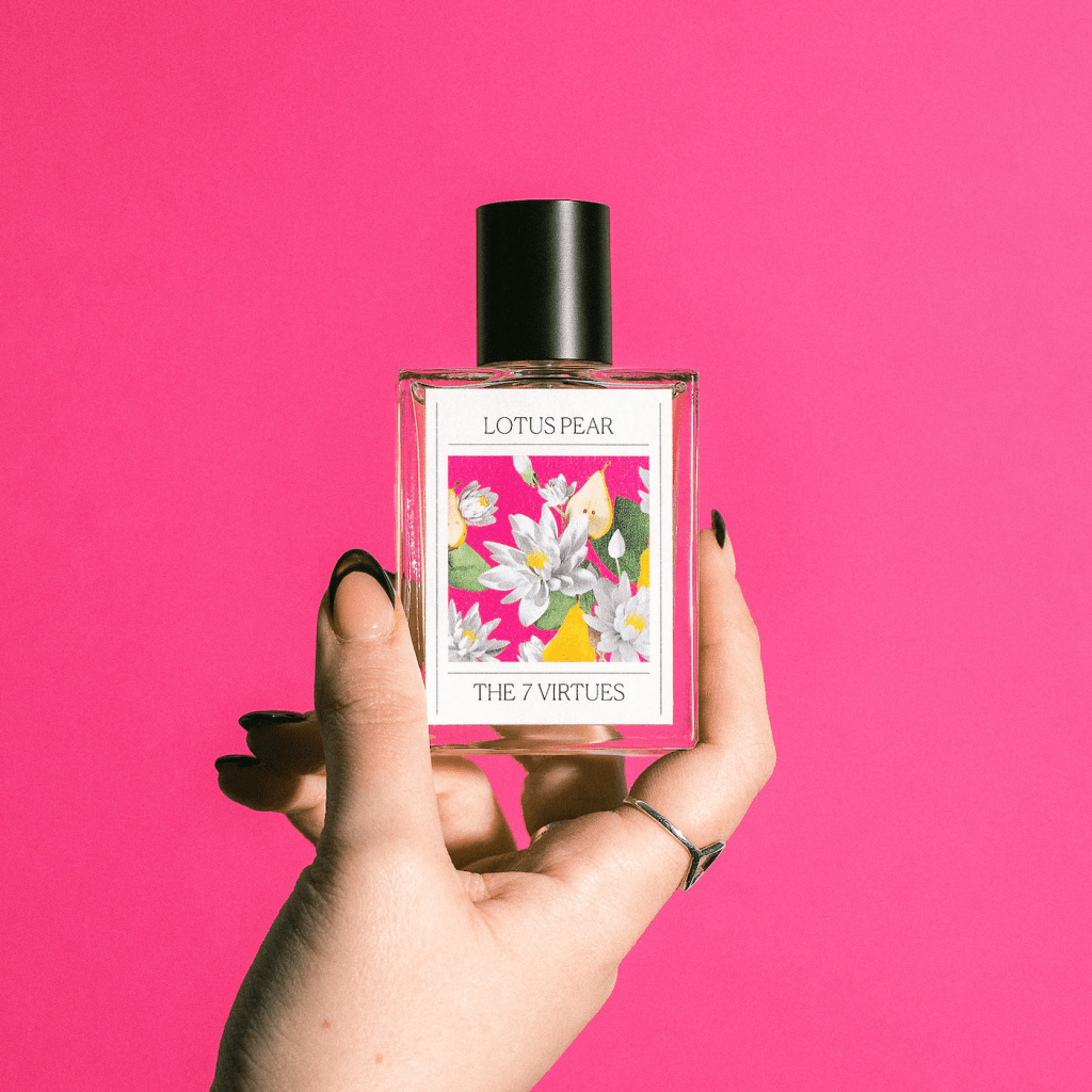 5 populares perfumes con notas de pera que te dejarán un aroma fresco y limpio