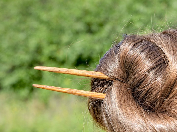 Recoge tu pelo con una de estas 7 horquillas francesas que puedes comprar desde $7 dólares