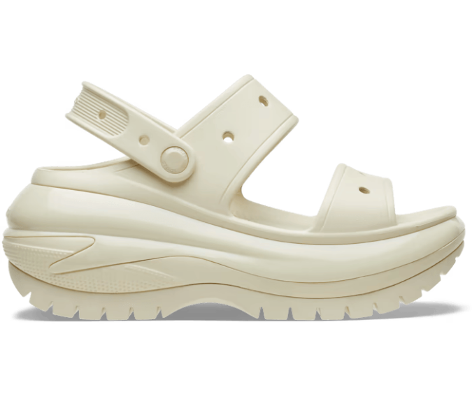 5 sandalias de plataforma de Crocs virales en TikTok y que cuestan menos de $85 dólares