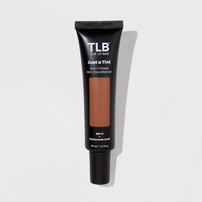 6 skin tints para pieles morenas que te ayudarán a conseguir un maquillaje natural