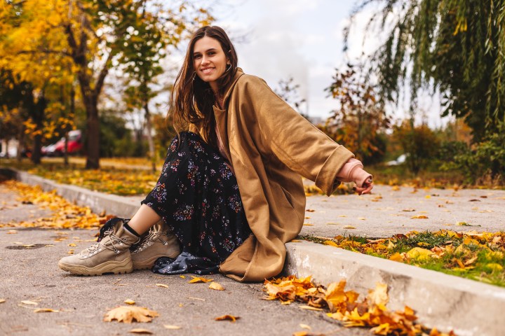 Conoce el vestido viral en Amazon que cuesta menos de $20 dólares y es ideal para otoño 2023