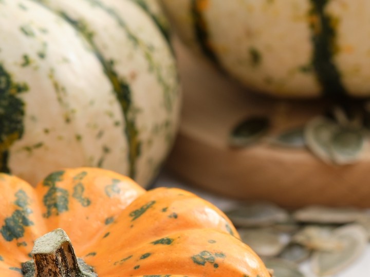 Aceite de semilla de calabaza para el cabello: beneficios y cómo usarlo en el pelo