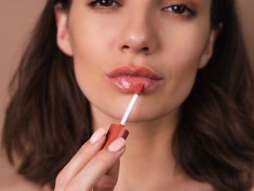 Conoce el gloss viral en TikTok que humecta y cuida tus labios por solo $3 dólares