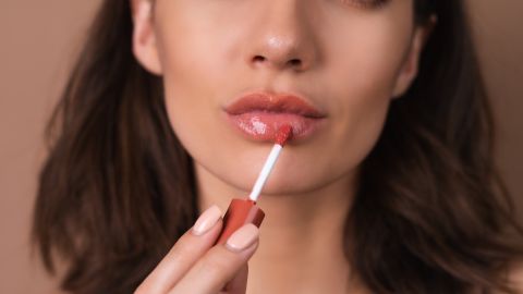 Conoce el gloss viral en TikTok que humecta y cuida tus labios por solo $3 dólares