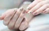 Conoce el “manicure porcelana”, la nueva tendencia viral de uñas en TikTok