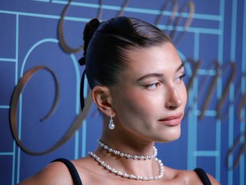 Hailey Bieber