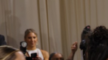 Kourtney Kardashian revela que tuvo que realizarse una cirugía fetal para salvar la vida de su bebé