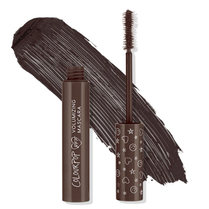 6 máscaras de pestañas color café para un maquillaje natural por menos de $20 dólares