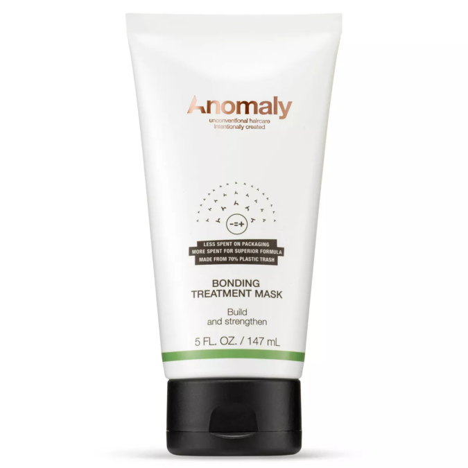 Olvídate del pelo con frizz con la mascarilla favorita de Priyanka Chopra que cuesta $8 dólares