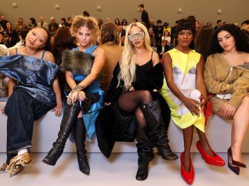 Paris Fashion Week SS24: Las famosas que han impactado en primera fila con sus looks