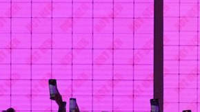 Paris Fashion Week SS24: Dior arrasa con una colección femenina y de espíritu rebelde