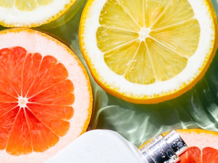 5 deliciosos perfumes cítricos que te dejarán un aroma fresco y lleno de energía