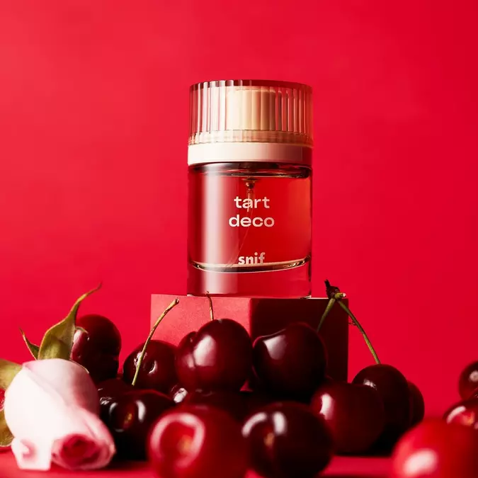 5 populares perfumes con notas de cereza que te dejarán un aroma sensual y femenino