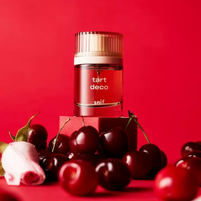 5 populares perfumes con notas de cereza que te dejarán un aroma sensual y femenino