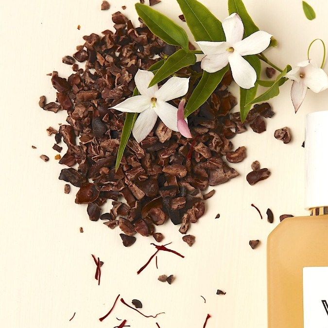 5 perfumes con notas de chocolate ideales para otoño y que te dejarán un aroma irresistible