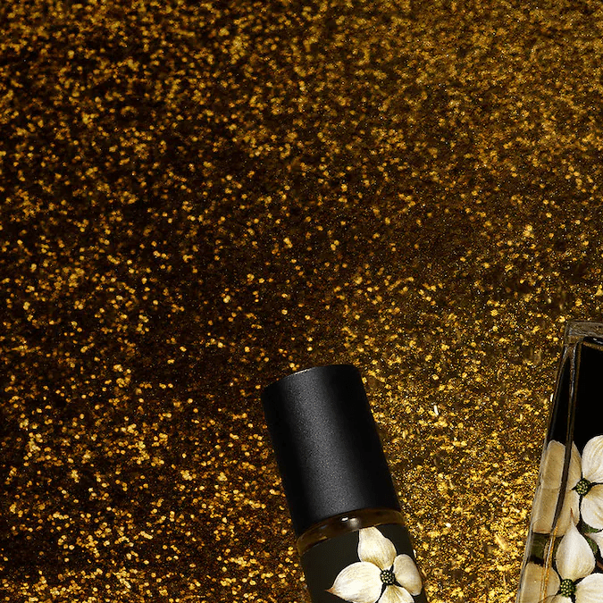 6 deliciosos perfumes con notas de ámbar que te transportarán a una cabaña llena de lujo