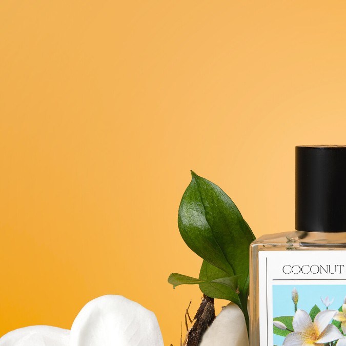 6 populares perfumes con notas de coco para asegurarte de que el verano nunca termine