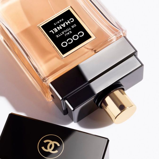 5 perfumes con notas de durazno que te dejarán un aroma fresco e irresistible