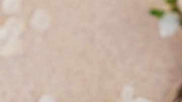 5 perfumes con notas de sándalo ideales para otoño que te dejarán un aroma muy seductor