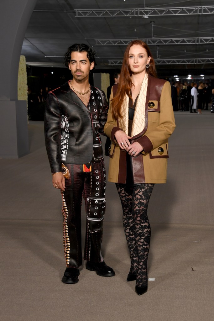 Sophie Turner demanda a Joe Jonas y lo acusa de mantener ilegalmente a sus hijos en NY