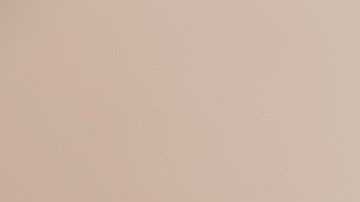 Conoce el humectante facial de $16 dólares que deja tu piel "suave como un pétalo de rosa”