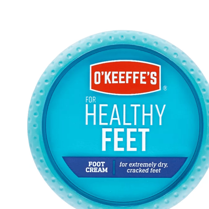 Dile adiós a los pies secos y agrietados con esta popular crema de $8 dólares