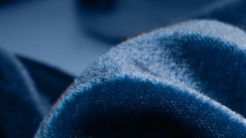 Manicure de otoño: 3 diseños de uñas con esmalte azul marino que puedes intentar en casa