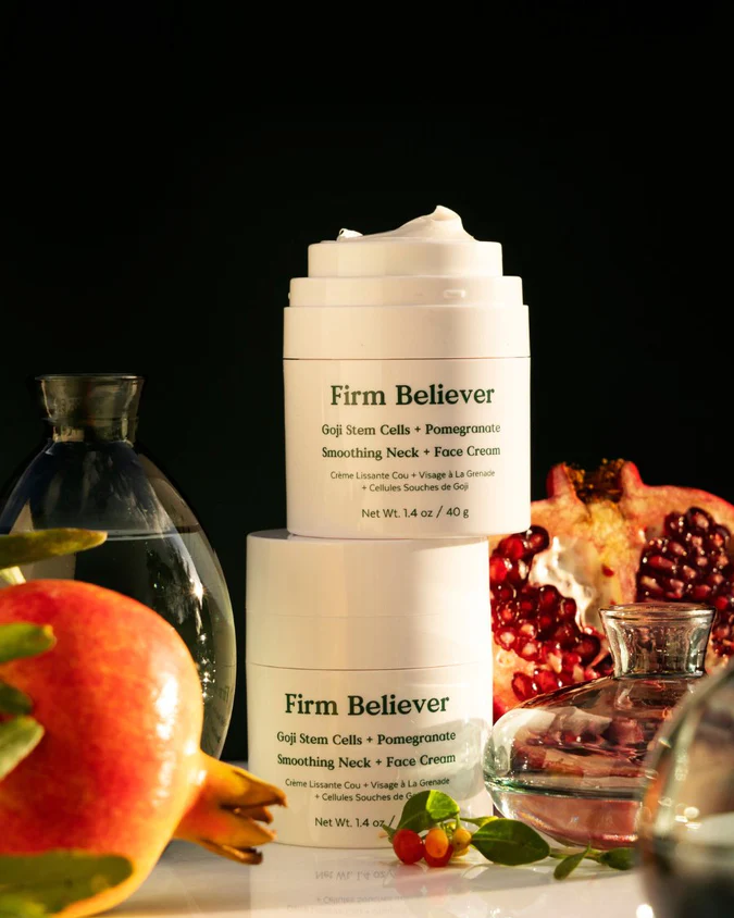 Conoce la crema viral que te ayudará a reducir la apariencia de arrugas en el cuello