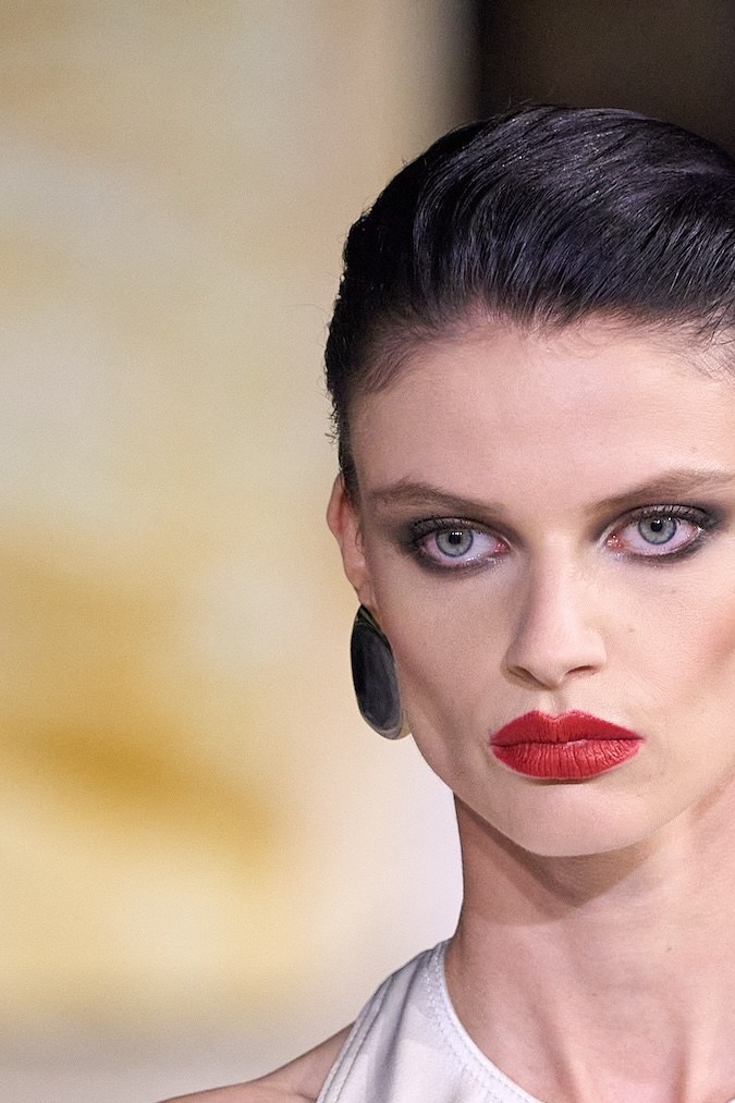 Paris Fashion Week SS24: 5 tendencias de maquillaje que vimos en las pasarelas