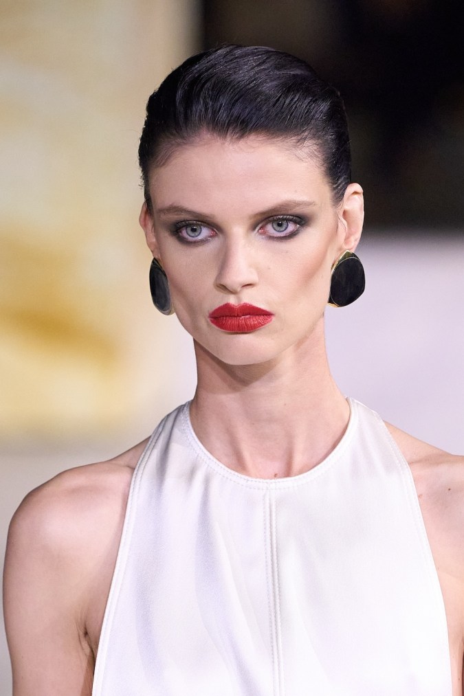 Paris Fashion Week SS24: 5 tendencias de maquillaje que vimos en las pasarelas
