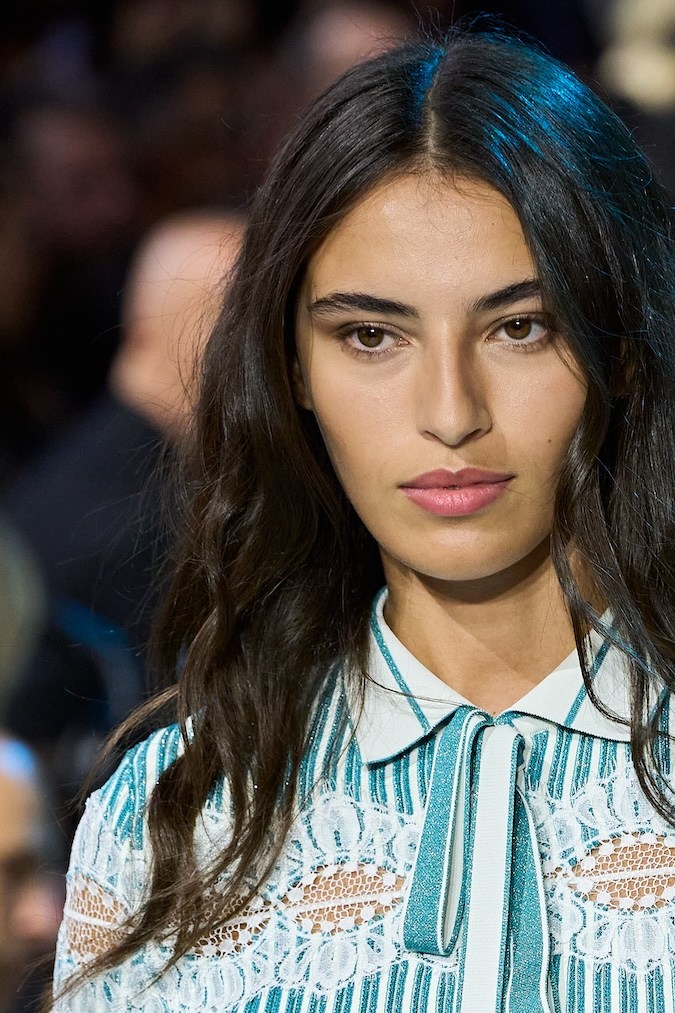 Paris Fashion Week SS24: 5 hermosas tendencias de peinados que arrasaron en los desfiles