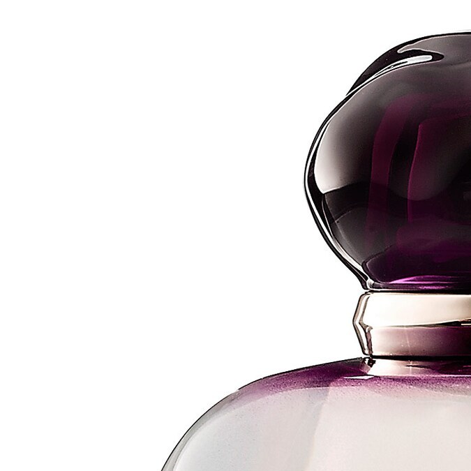 X perfumes con notas de gardenia para conseguir un aroma floral súper elegante