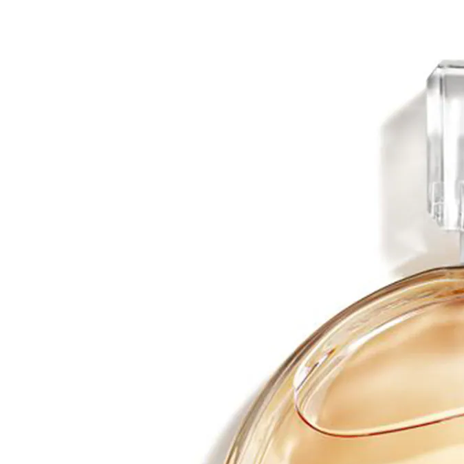 6 perfumes con notas de pimienta rosa que te dejarán un olor especiado y muy sofisticado