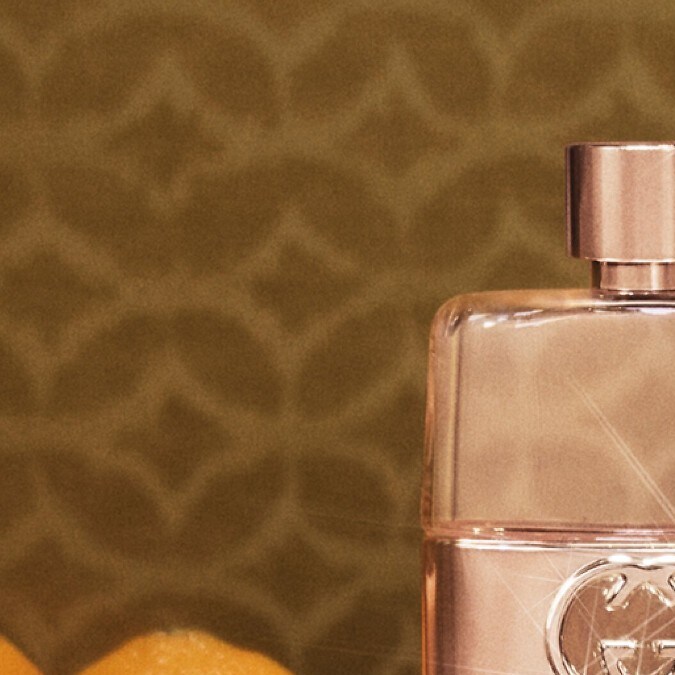 6 perfumes con notas de pimienta rosa que te dejarán un olor especiado y muy sofisticado