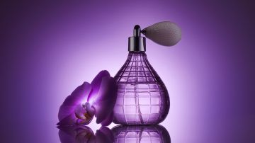 7 perfumes con notas de violeta para conseguir un aroma floral y muy romántico