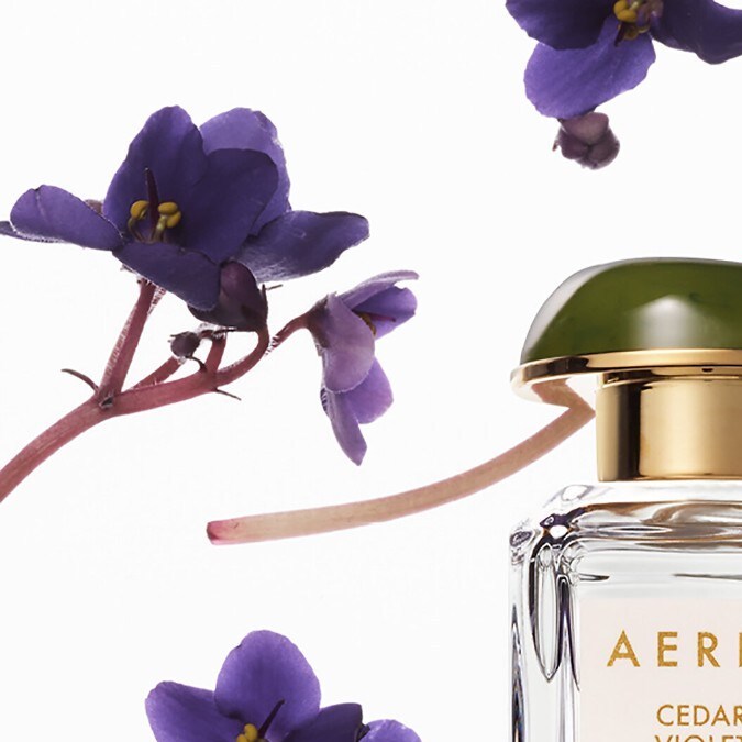 7 perfumes con notas de violeta para conseguir un aroma floral y muy romántico