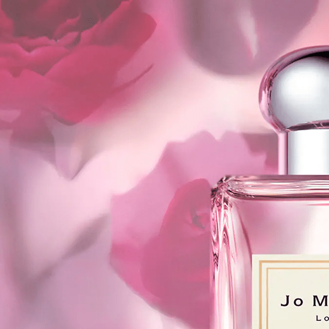 7 perfumes con notas de violeta para conseguir un aroma floral y muy romántico