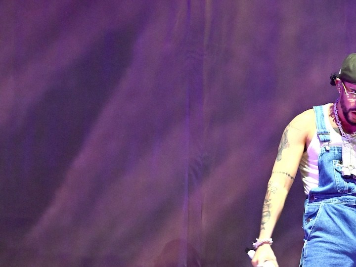 Reviven el desaire de Bad Bunny a Maite Perroni y critican al cantante en redes sociales