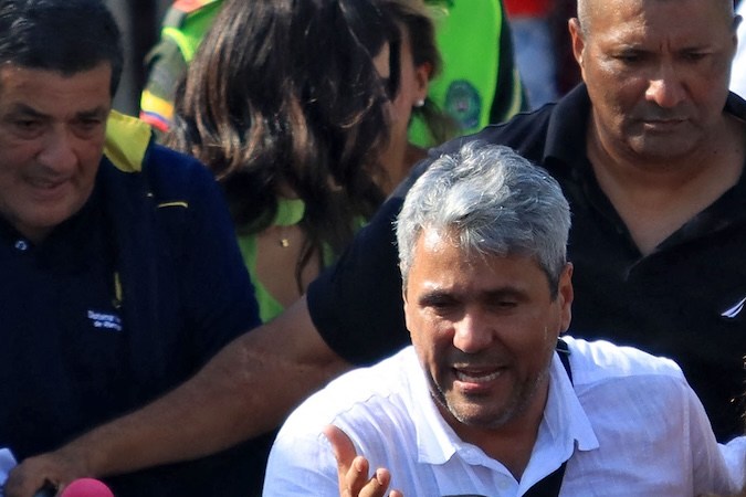 Shakira viaja de emergencia a Colombia porque la salud de su padre ha empeorado