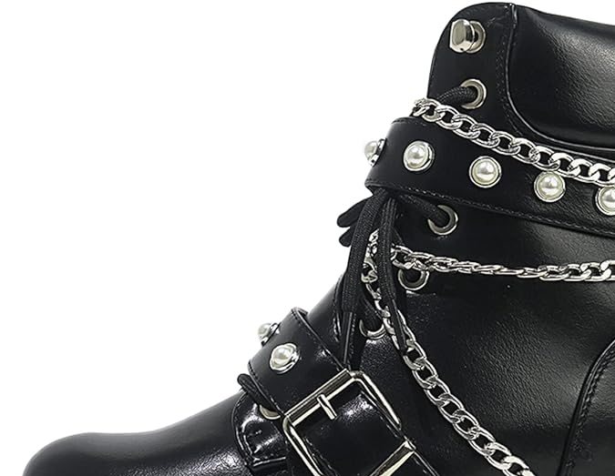 Taylor Swift ya sacó las combat boots de otoño: 7 opciones en Amazon desde $40 dólares