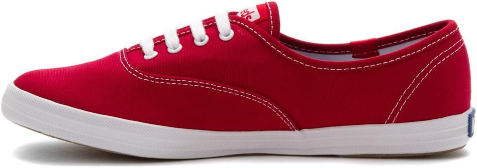 Tendencia de moda: 9 lindos zapatos de mujer en color rojo por menos de $25 dólares