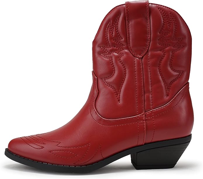 Tendencia de moda: 9 lindos zapatos de mujer en color rojo por menos de $25 dólares